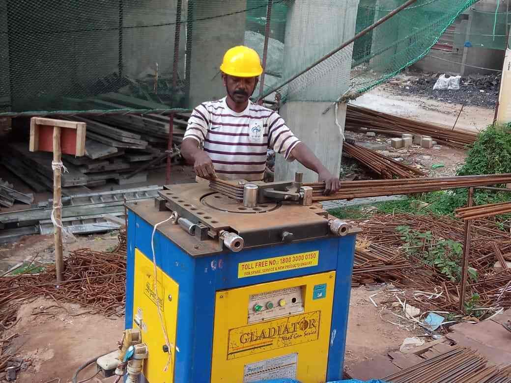 STEEL FITTER